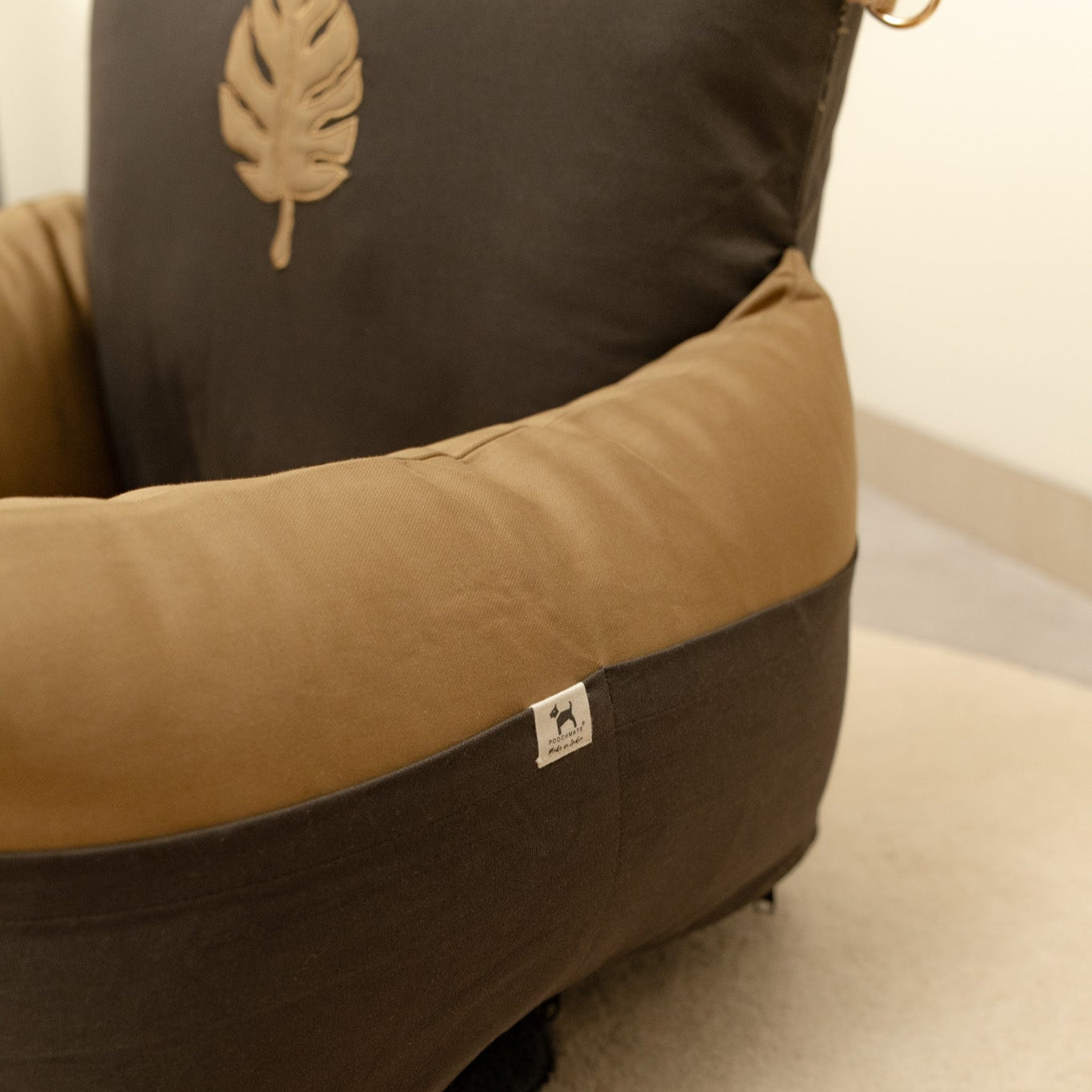 OAK BOHO Holiday Travel Bed for Small Dogs : Khaki & Coffee